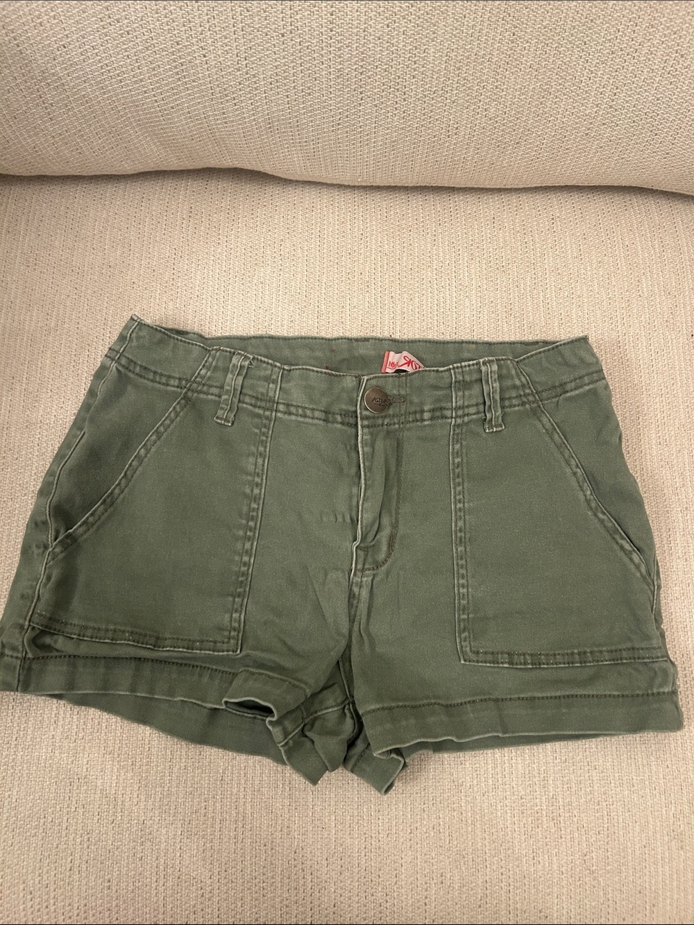 Women's Olive Green Cargo-Style Utility Shorts